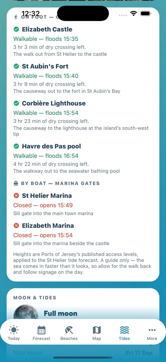 Which causeways are walkable, and until when